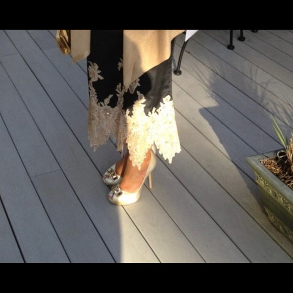 Badgley Mischka Women's Elia Platform Pump - Picture 6 of 6